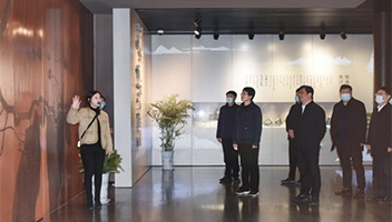 揚(yáng)州市委常委、宣傳部部長張長金到里運(yùn)河文化長廊考察調(diào)研